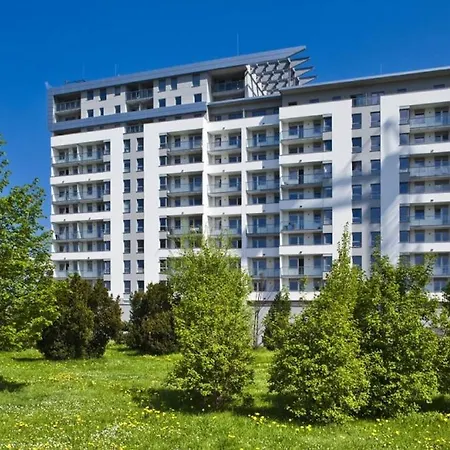 Апартаменты Aviator White