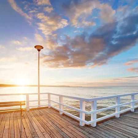 Lägenhet Aviator White